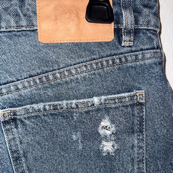 Zara Mom Fit Jeans SIZE 6 - Picture 4 of 4